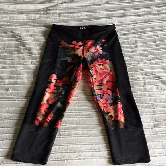 Exercise gear - Picture 1 of 2